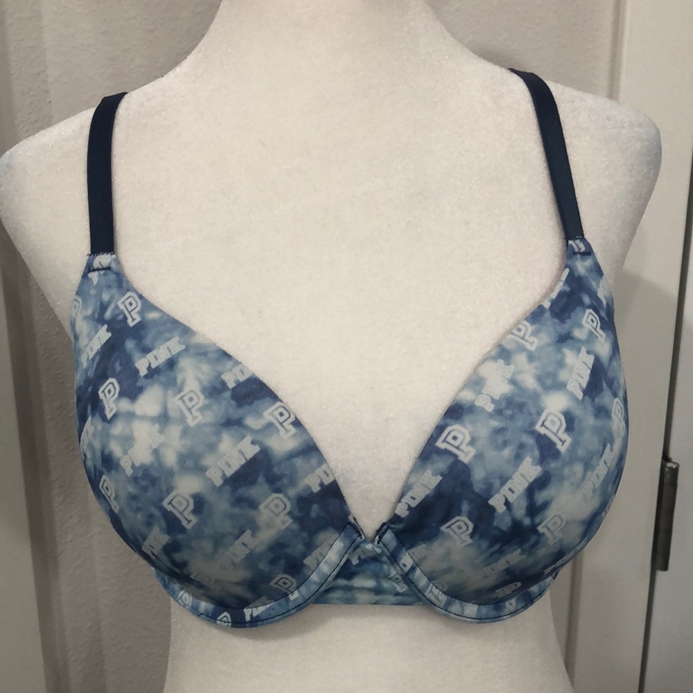 Pink by Victoria’s Secret Bra Size 34D Blue white Word pink over cups. Feminine